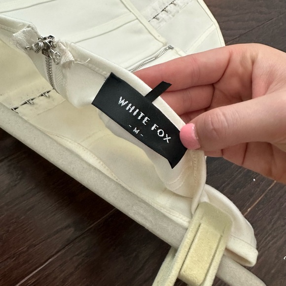 white fox corset/ bustier - Picture 3 of 3